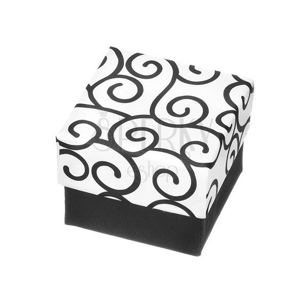 Ozdobne pudełeczko na pierścionek - czarnobiała kostka z ornamentami