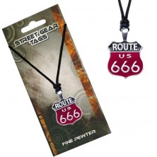 Czarno-czerwony naszyjnik na sznurku, tablica drogi 666
