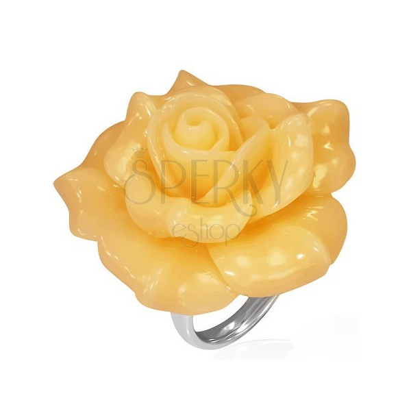 Stalowy pierścionek - rozkwitnięta żółta róża, żywica