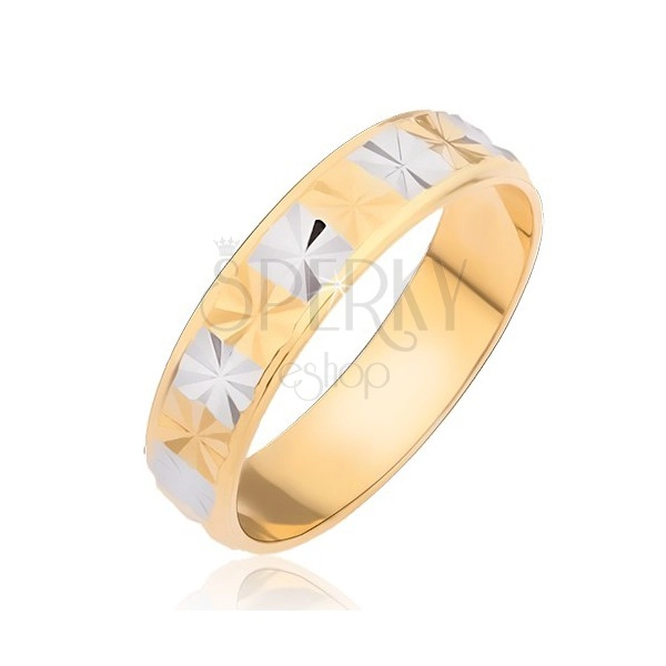 Stalowy lśniący pierścionek - złote i srebrne kwadraciki z diamentowym wzorem