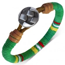 Okrągła bransoletka okręcona zielonym sznurkiem, kolorowe pasy, guzik