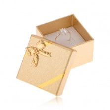 Pudełeczko prezentowe na pierścionek, powierzchnia złotego koloru, kokardka