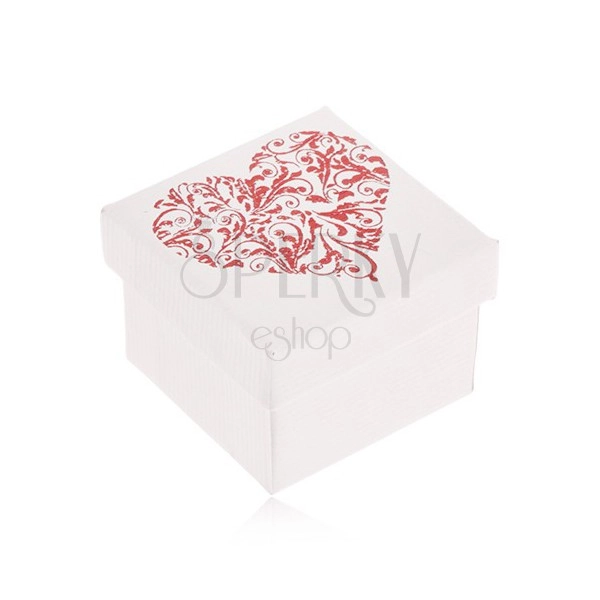 Pudełeczko prezentowe w białym kolorze, błyszczące czerwone serce z listków