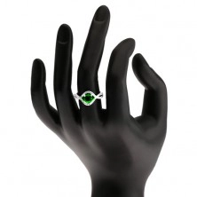 Srebrny pierścionek 925, okrągły zielony kamień, podkręcone cyrkoniowe ramiona