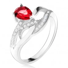 Błyszczący pierścionek ze srebra 925, czerwony kamień- łza, trzy cyrkoniowe linie