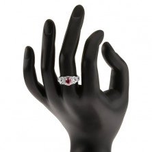 Srebrny pierścionek 925, owalna czerwona cyrkonia z przeźroczystym konturem, ozdobna linia