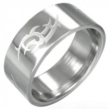 Stalowy pierścień lśniący, matowy symbol Tribal