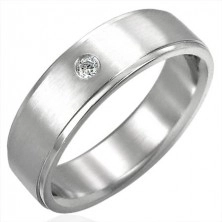 Szlifowany stalowy pierścionek z cyrkoniowym oczkiem
