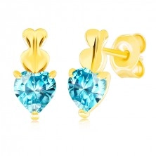Złote kolczyki 375 - dwa małe serduszka i serduszkowy topaz niebieskiego koloru