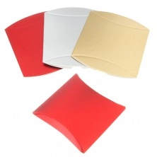 Upominkowe pudełeczko z papieru, lśniąca powierzchnia, różne odcienie kolorystyczne