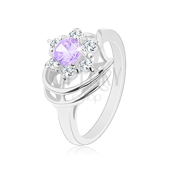 Lśniący pierścionek w srebrnym odcieniu, fioletowo-przezroczysty cyrkoniowy kwiat, łuki