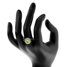 Błyszczący pierścionek z rozdzielonymi ramionami, cyrkoniowy owal zielonego koloru 