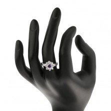 Lśniący pierścionek z ozdobnymi listkami, ametystowo fioletowa cyrkonia, przezroczyste płatki