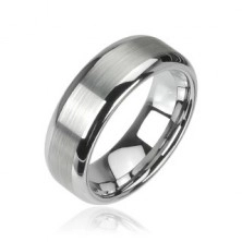 Wolframowy pierścionek srebrnego koloru, matowy środkowy pas i lśniące krawędzie, 8 mm