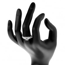 Srebrny 925 pierścionek, okrągła cyrkonia bezbarwnego koloru, błyszczące ramiona, łuki