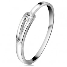 Brylantowy pierścionek z białego 14K złota - błyszczący bezbarwny diament, wąskie rozdzielone ramiona