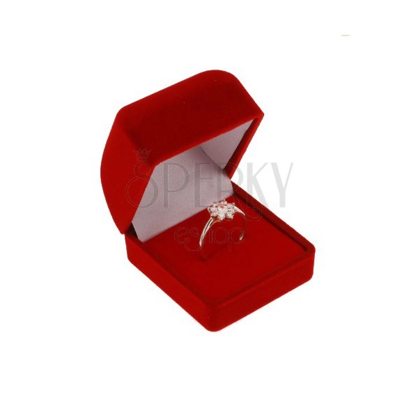 Pudełeczko z aksamitu na pierścionek lub kolczyki, czerwony kolor, ścięta górna część