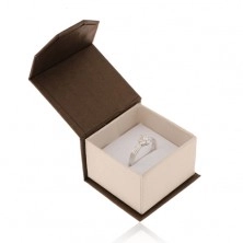Brązowo-beżowe pudełeczko na pierścionek lub kolczyki, błyszcząca powierzchnia, magnes