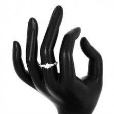Zaręczonowy pierścionek ze srebra 925 - okrągła cyrkonia, faliste lśniące linie, cyrkonie