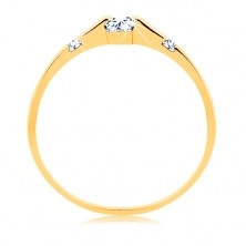 Złoty pierścionek 375 - trzy przezroczyste cyrkoniowe kwadraciki, lśniące i gładkie ramiona