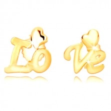Kolczyki z 9K żółtego złota - podzielony napis „Love”, nieregularne serca, sztyfty