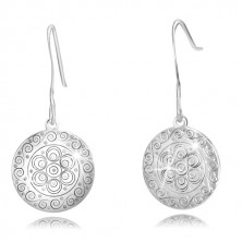 Kolczyki ze srebra 925 - lśniące kółko z okrągłymi i spiralnymi ornamentami