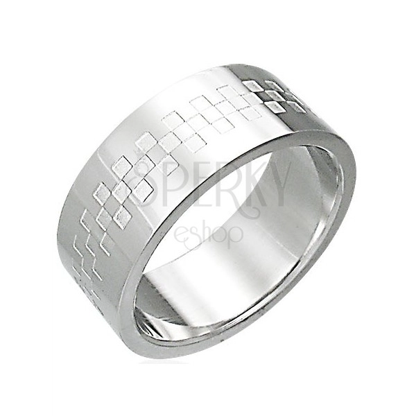 Stalowy pierścionek z wzorem w kształcie szachownicy