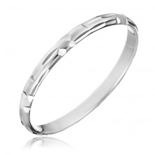 Srebrny pierścionek 925 - ziarniste nacięcia ułożone w kształt L