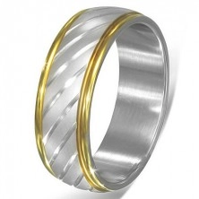 Dwukolorowy stalowy pierścionek - ukośne srebrne paski i złota obwódka